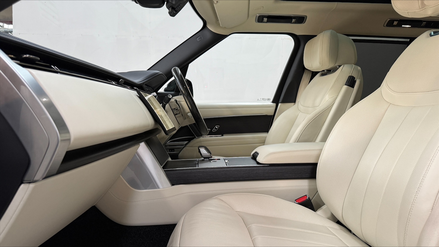 Used Land Rover Range Rover 2023 for sale - 77315878: Photo 3