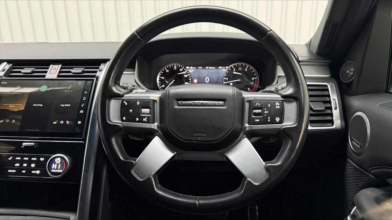 Used Land Rover Discovery 2022 for sale - 77470364: Photo 15