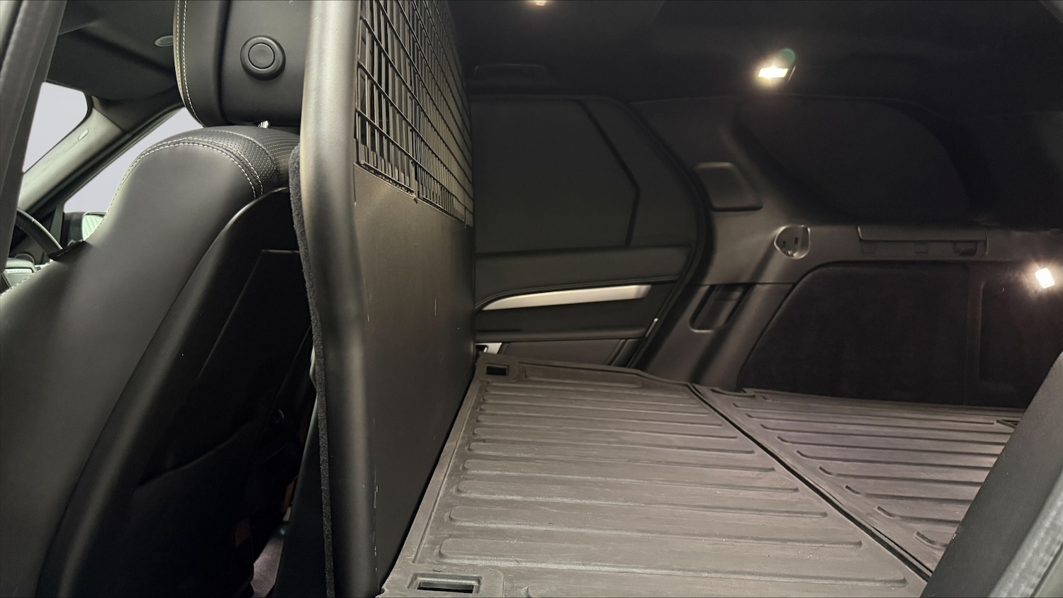 Used Land Rover Discovery 2022 for sale - 77470364: Photo 4