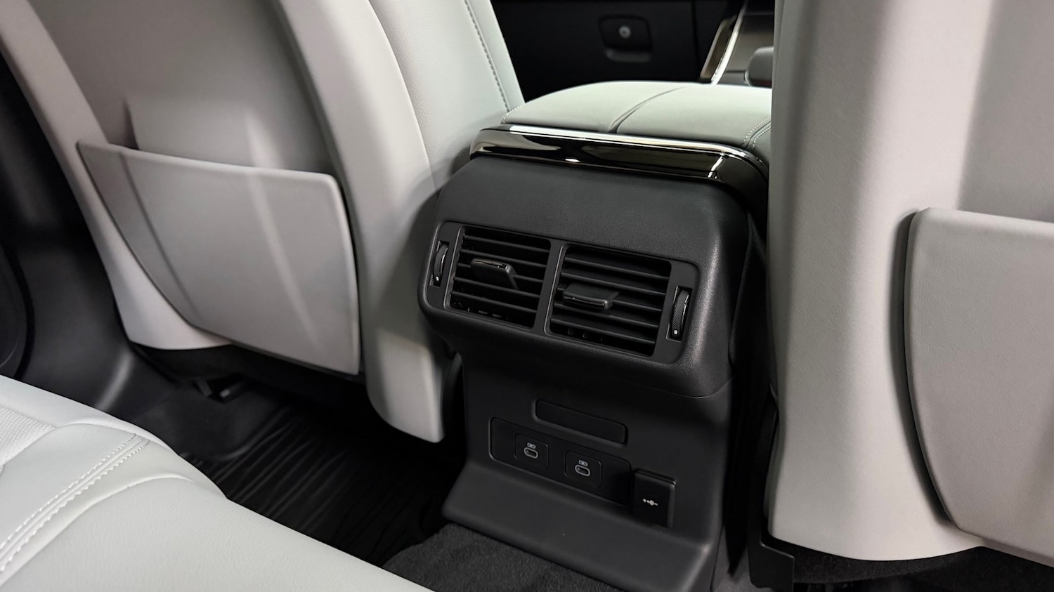 Used Land Rover Range Rover Velar 2025 for sale - 76800671: Photo 18