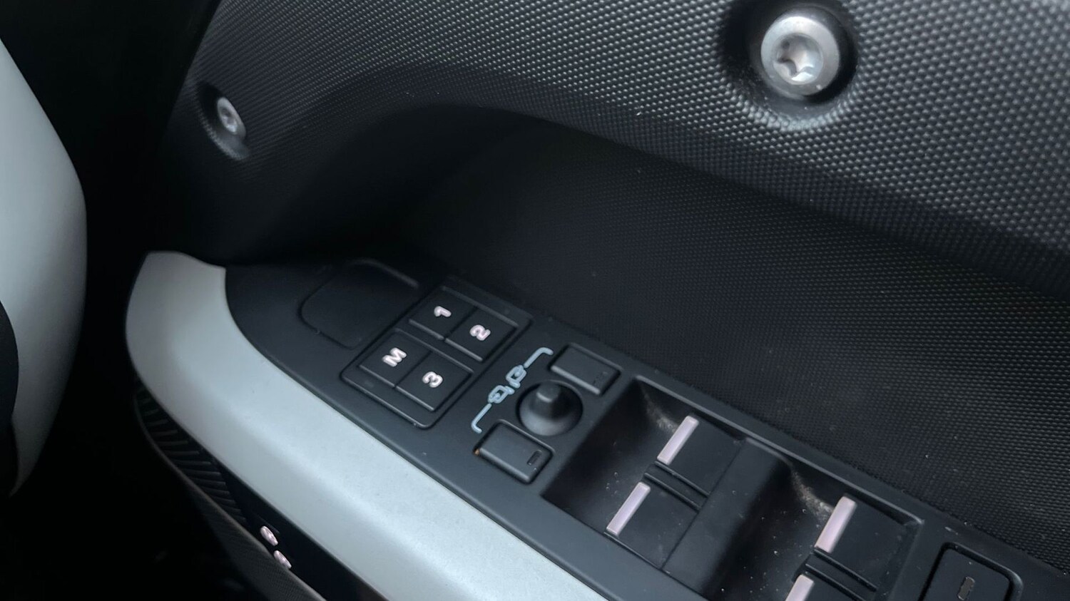 Used Land Rover Defender 2022 for sale - 77725313: Photo 25