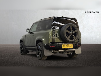 Used Land Rover Defender 2025 for sale - 78990133: Photo
