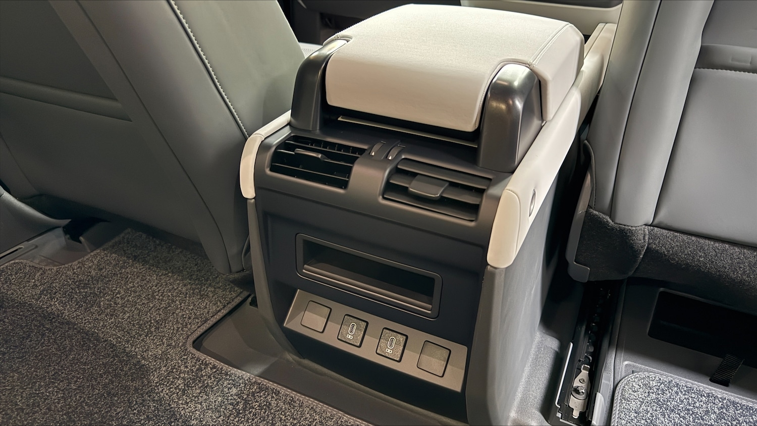 Used Land Rover Other 2025 for sale - 76800660: Photo 18