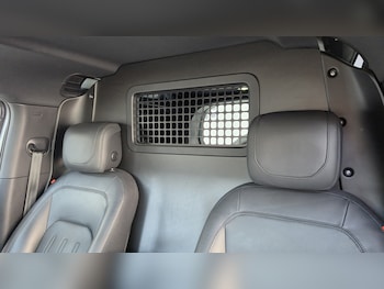 Used Land Rover Defender 2024 for sale - 79485515: Photo