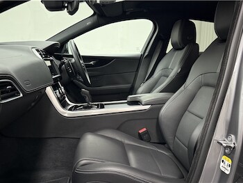 Used Jaguar XE 2024 for sale - 75292719: Photo