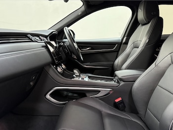 Used Jaguar F-Pace 2023 for sale - 77124718: Photo