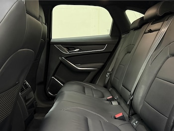 Used Jaguar F-Pace 2023 for sale - 77124718: Photo