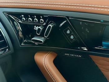 Used Jaguar F-Type 2023 for sale - 76410273: Photo