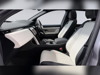 Used Land Rover Discovery Sport 2026 for sale - 78901894: Photo