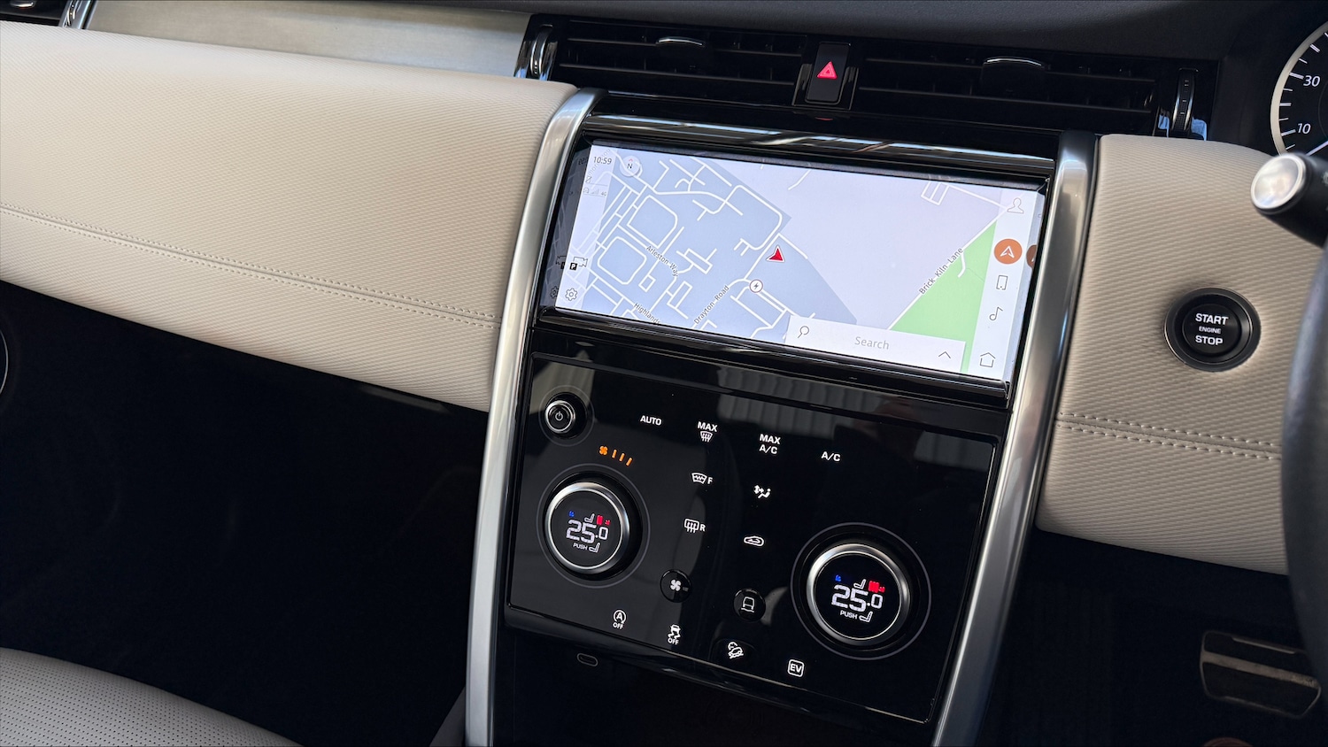 Used Land Rover Discovery Sport 2023 for sale - 77124679: Photo 11