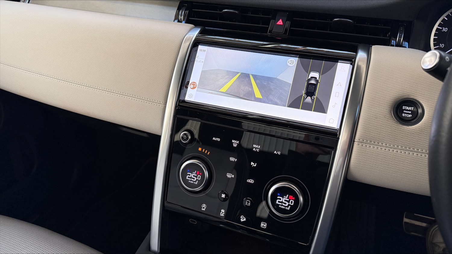 Used Land Rover Discovery Sport 2023 for sale - 77124679: Photo 12