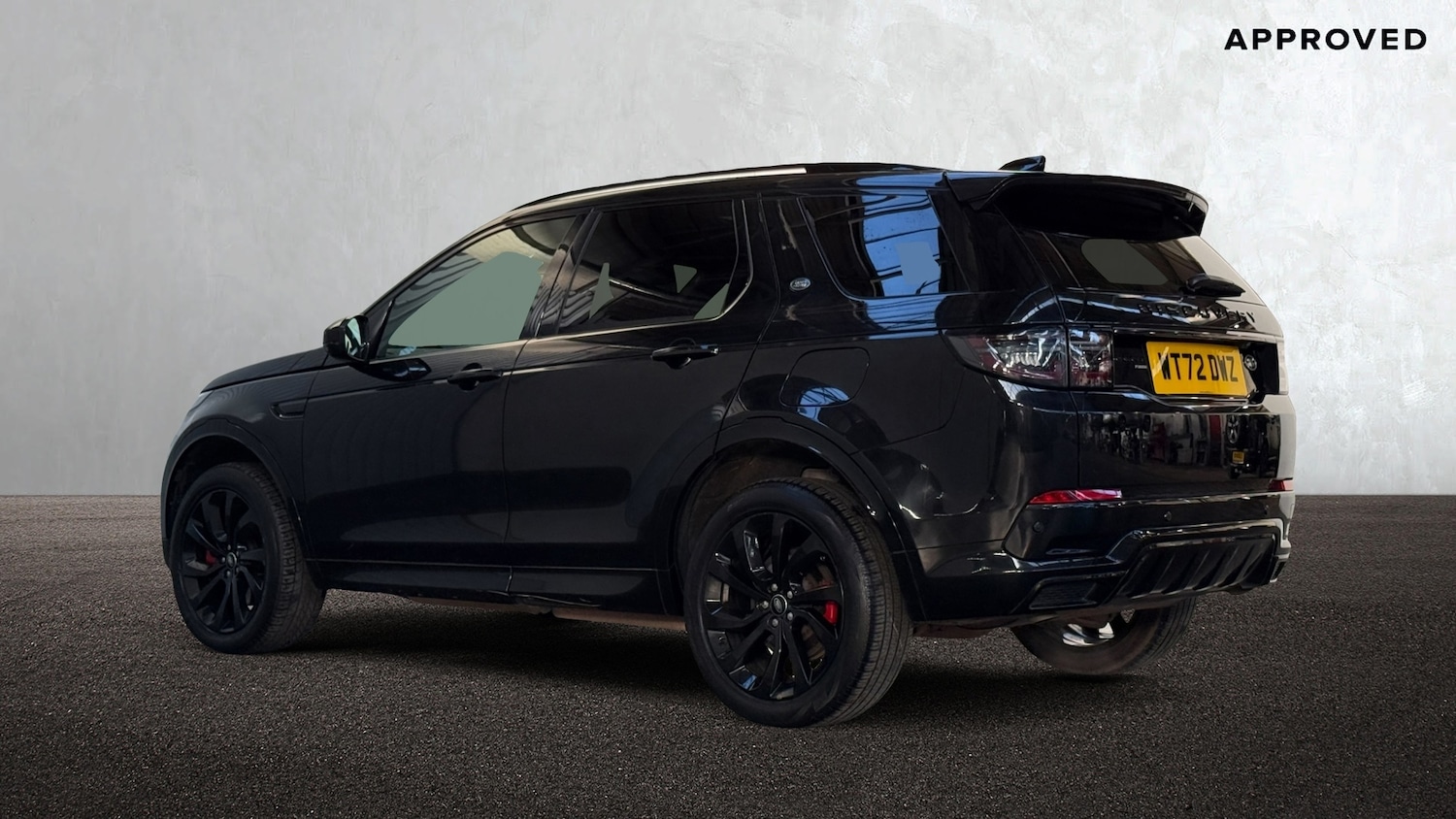 Used Land Rover Discovery Sport 2023 for sale - 77124679: Photo 2