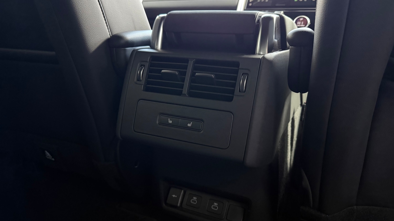 Used Land Rover Discovery 2025 for sale - 76837746: Photo 18