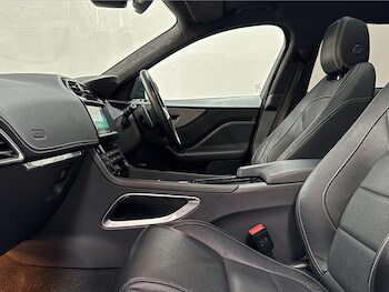 Used Jaguar F-Pace 2020 for sale - 77280596: Photo