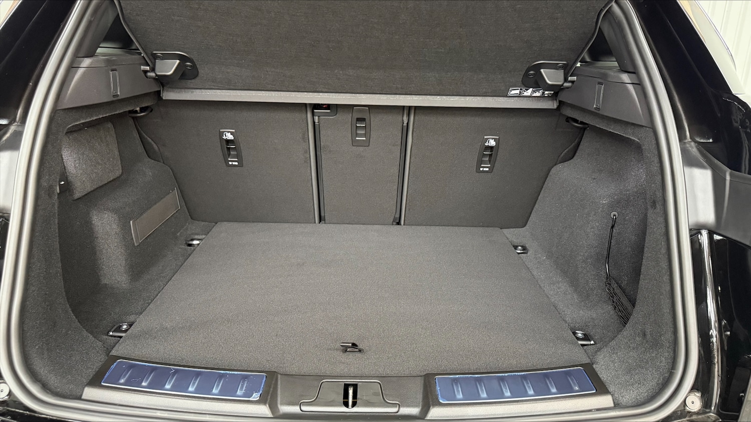 Used Land Rover Range Rover Evoque 2025 for sale - 76271545: Photo 10