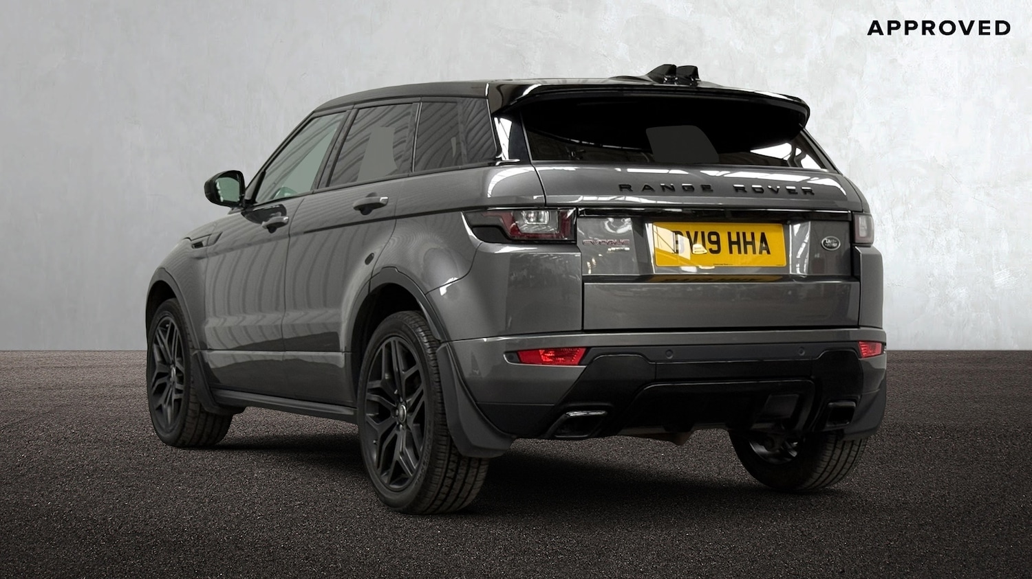 Used Land Rover Range Rover Evoque 2019 for sale - 76111619: Photo 2