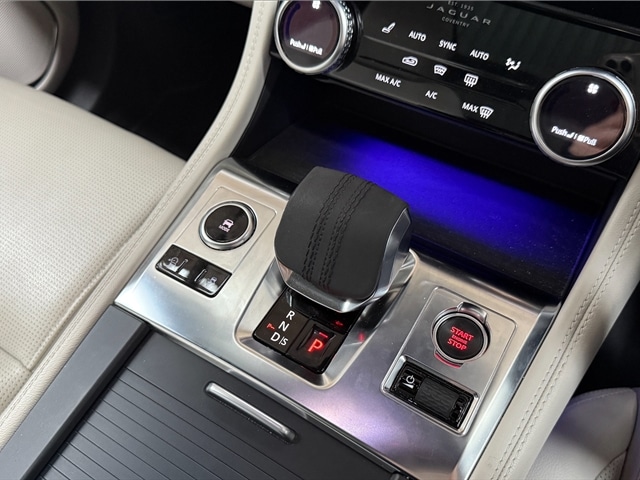 Used Jaguar F-Pace 2022 for sale - 76372368: Photo 13