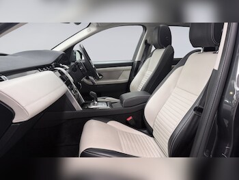 Used Land Rover Discovery Sport 2022 for sale - 78102456: Photo