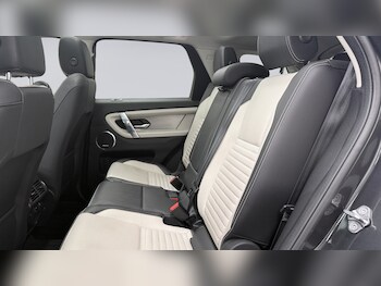 Used Land Rover Discovery Sport 2022 for sale - 78102456: Photo