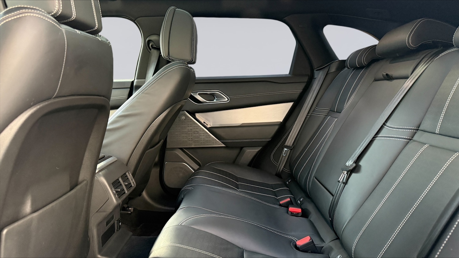 Used Land Rover Range Rover Velar 2021 for sale - 77926874: Photo 4