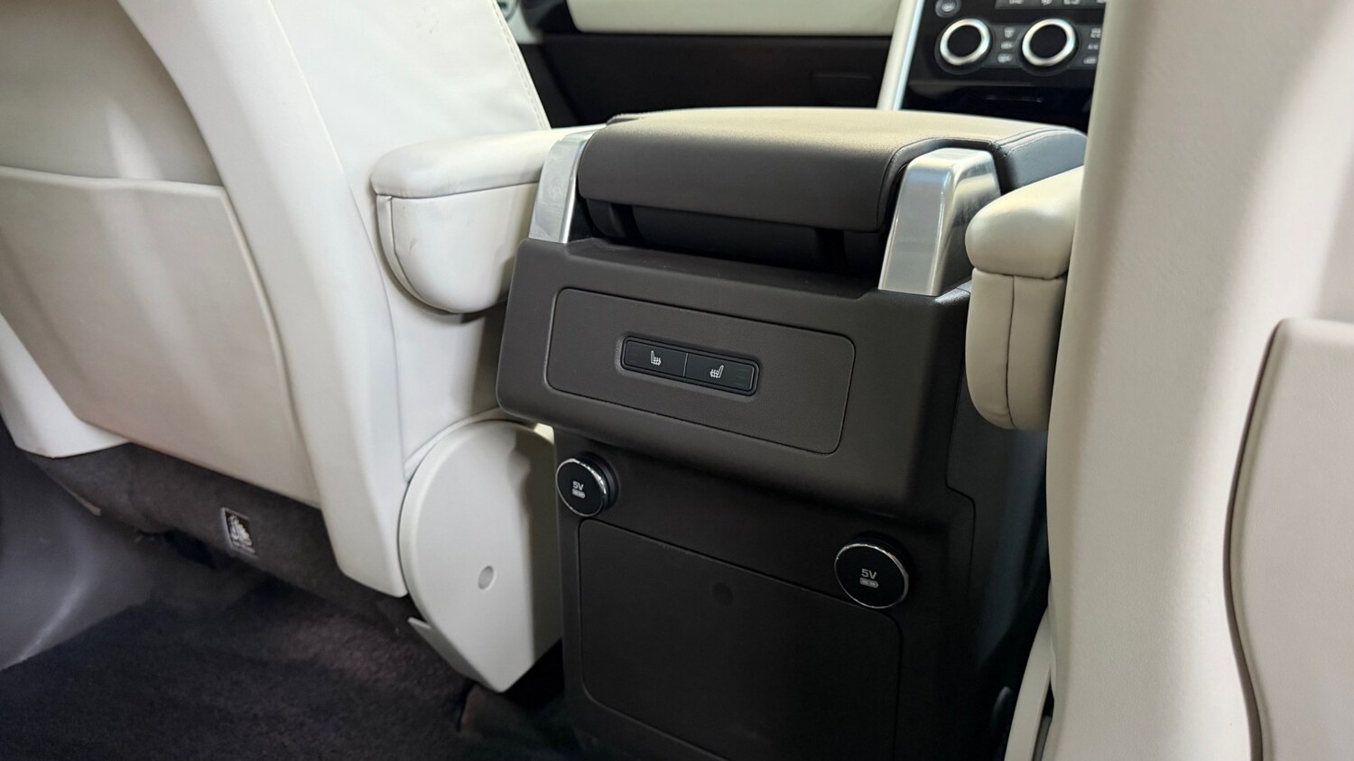 Used Land Rover Discovery 2019 for sale - 76716769: Photo 18