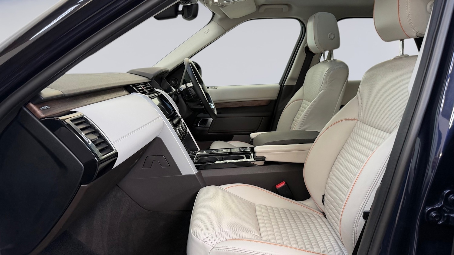 Used Land Rover Discovery 2019 for sale - 76716769: Photo 3