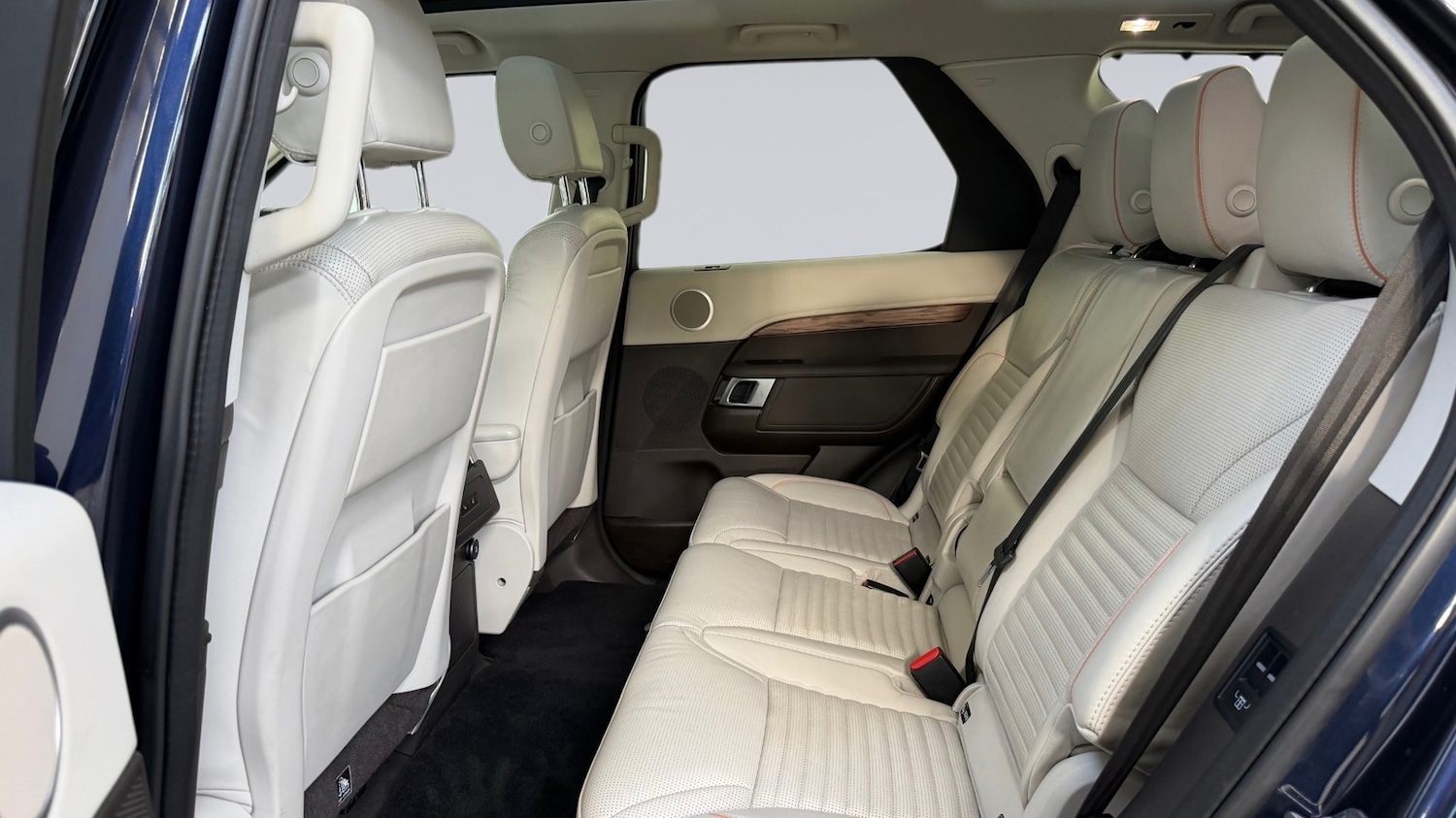 Used Land Rover Discovery 2019 for sale - 76716769: Photo 4