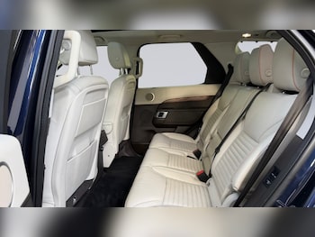 Used Land Rover Discovery 2019 for sale - 76716769: Photo