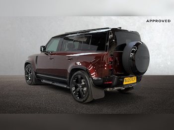 Used Land Rover Defender 2025 for sale - 76419867: Photo