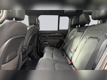 Used Land Rover Defender 2025 for sale - 76419867: Photo