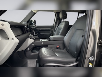 Used Land Rover Defender 90 2022 for sale - 75610315: Photo