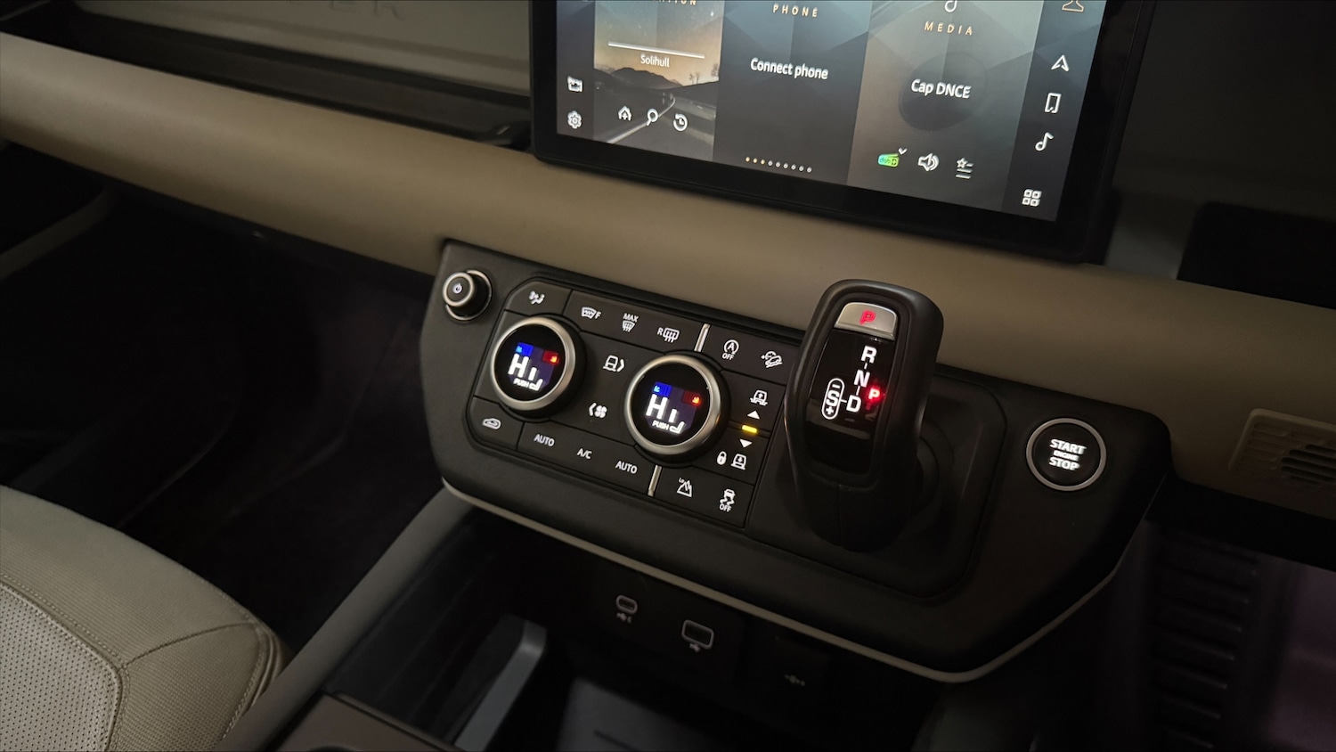 Used Land Rover Defender 2020 for sale - 76937295: Photo 13