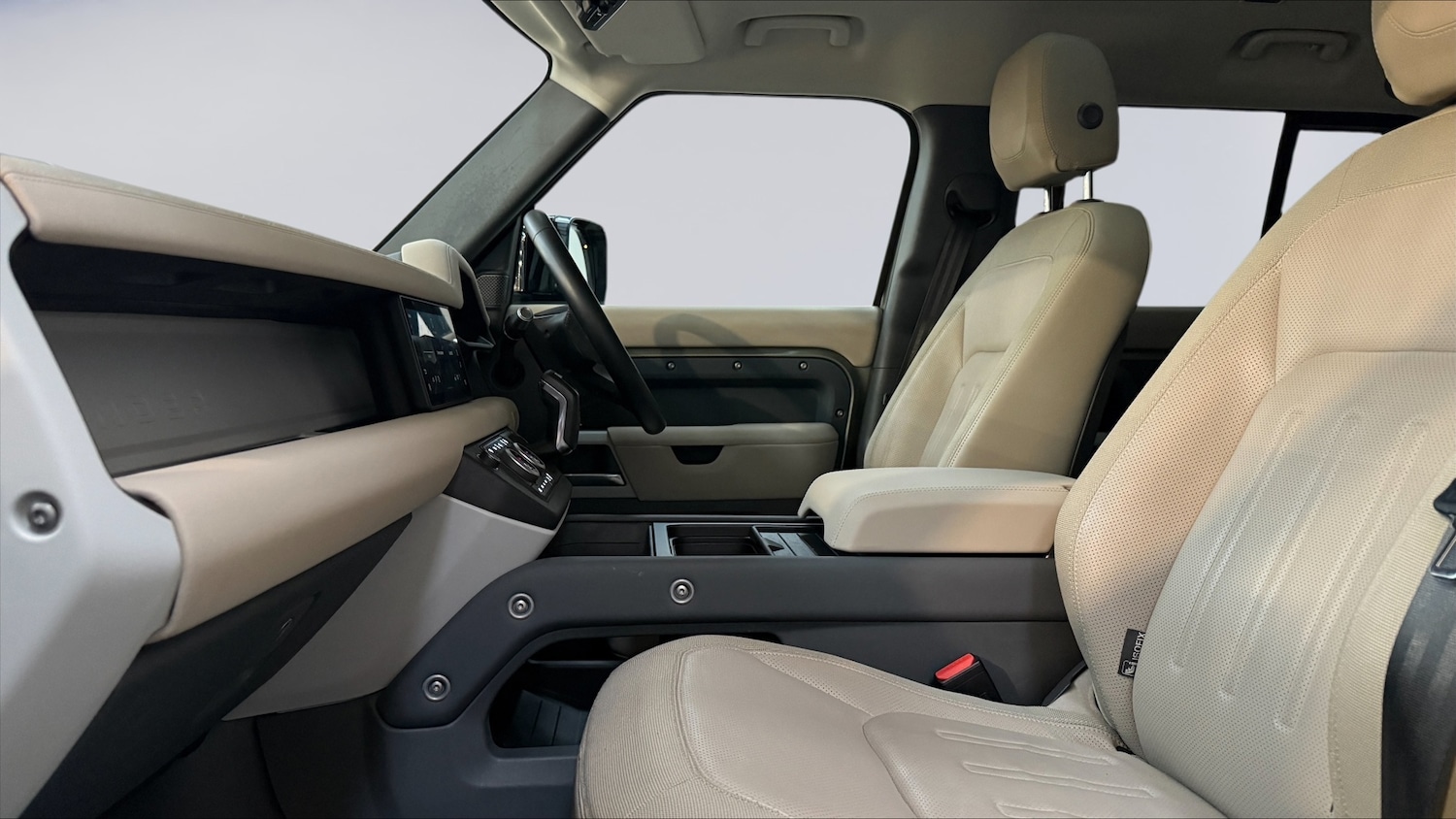 Used Land Rover Defender 2020 for sale - 76937295: Photo 3