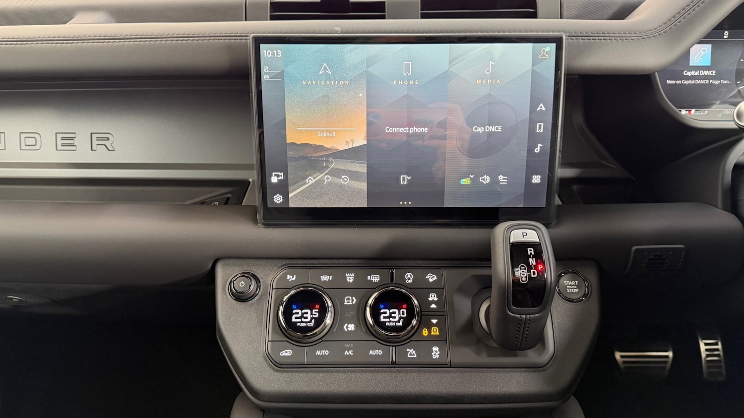 Used Land Rover Defender 2025 for sale - 76800659: Photo 14