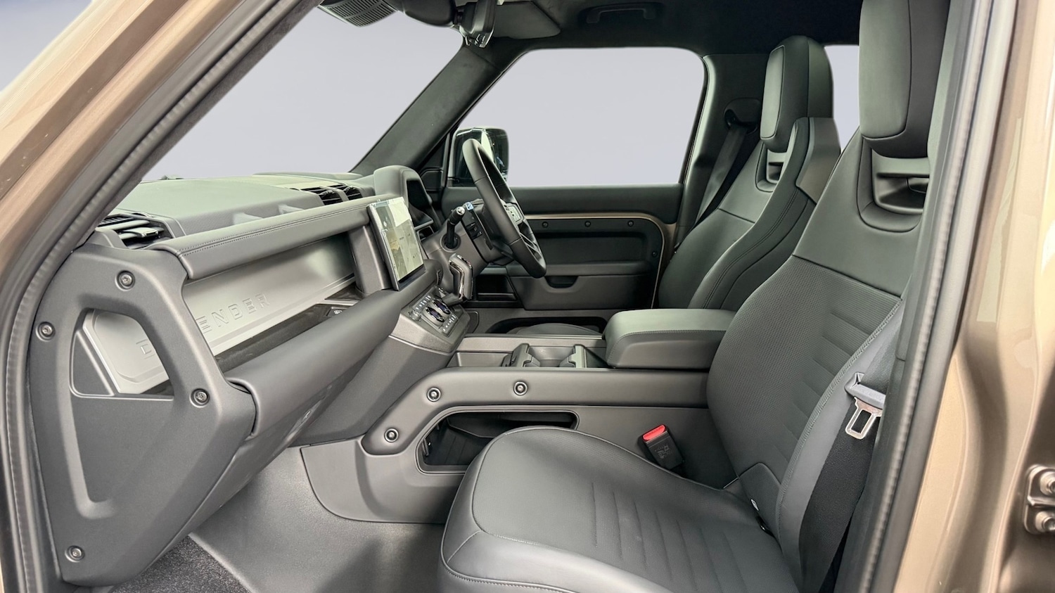 Used Land Rover Defender 2025 for sale - 76800659: Photo 3