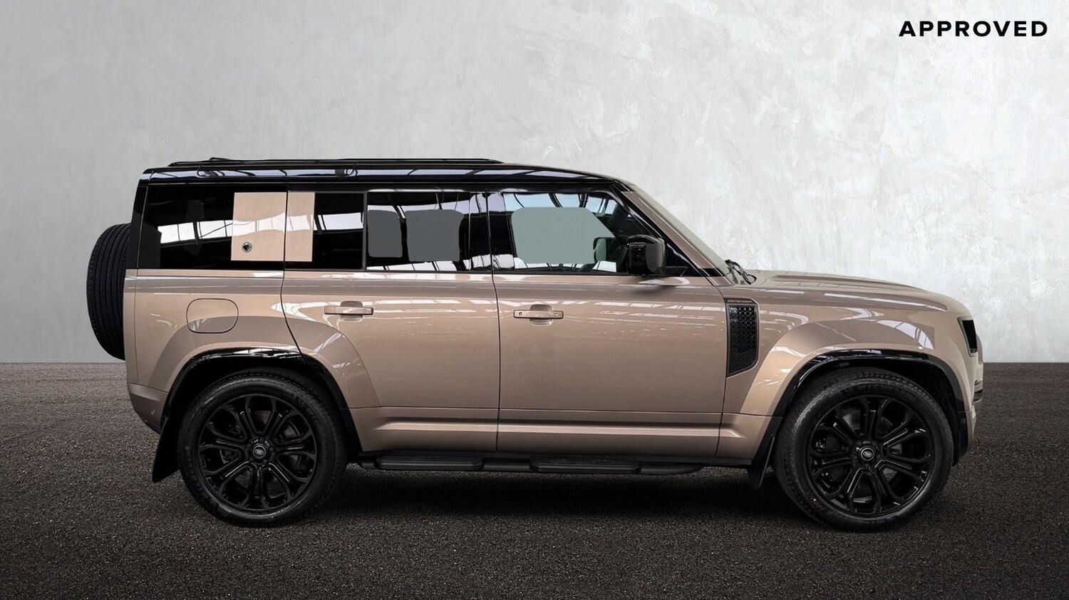 Used Land Rover Defender 2025 for sale - 76800659: Photo 5