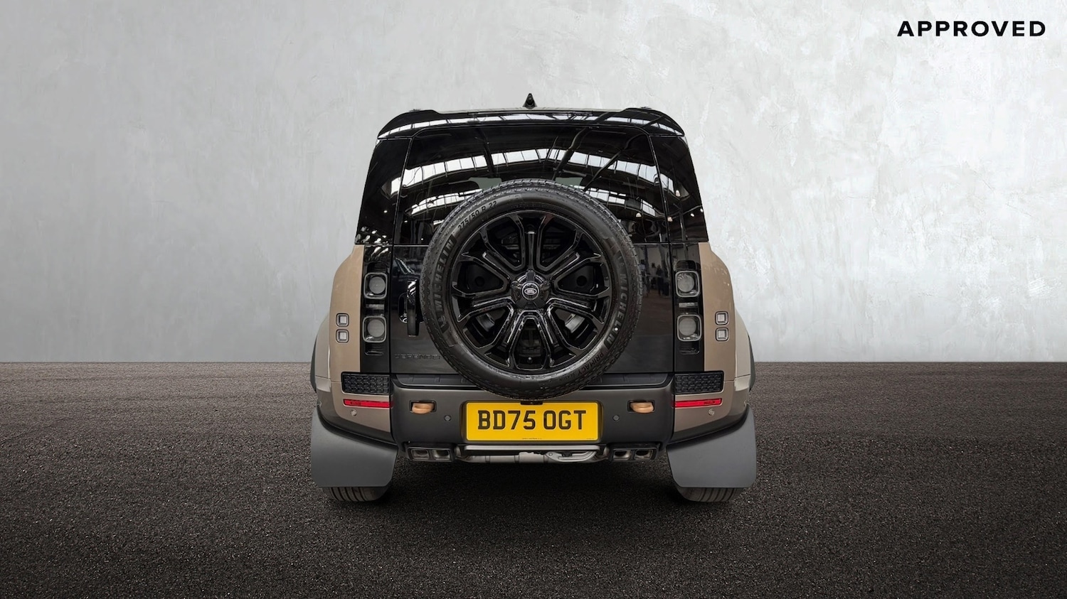 Used Land Rover Defender 2025 for sale - 76800659: Photo 6