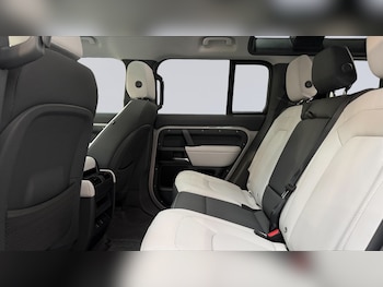 Used Land Rover Defender 2026 for sale - 79133474: Photo