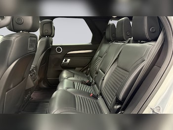 Used Land Rover Discovery 2021 for sale - 78172176: Photo