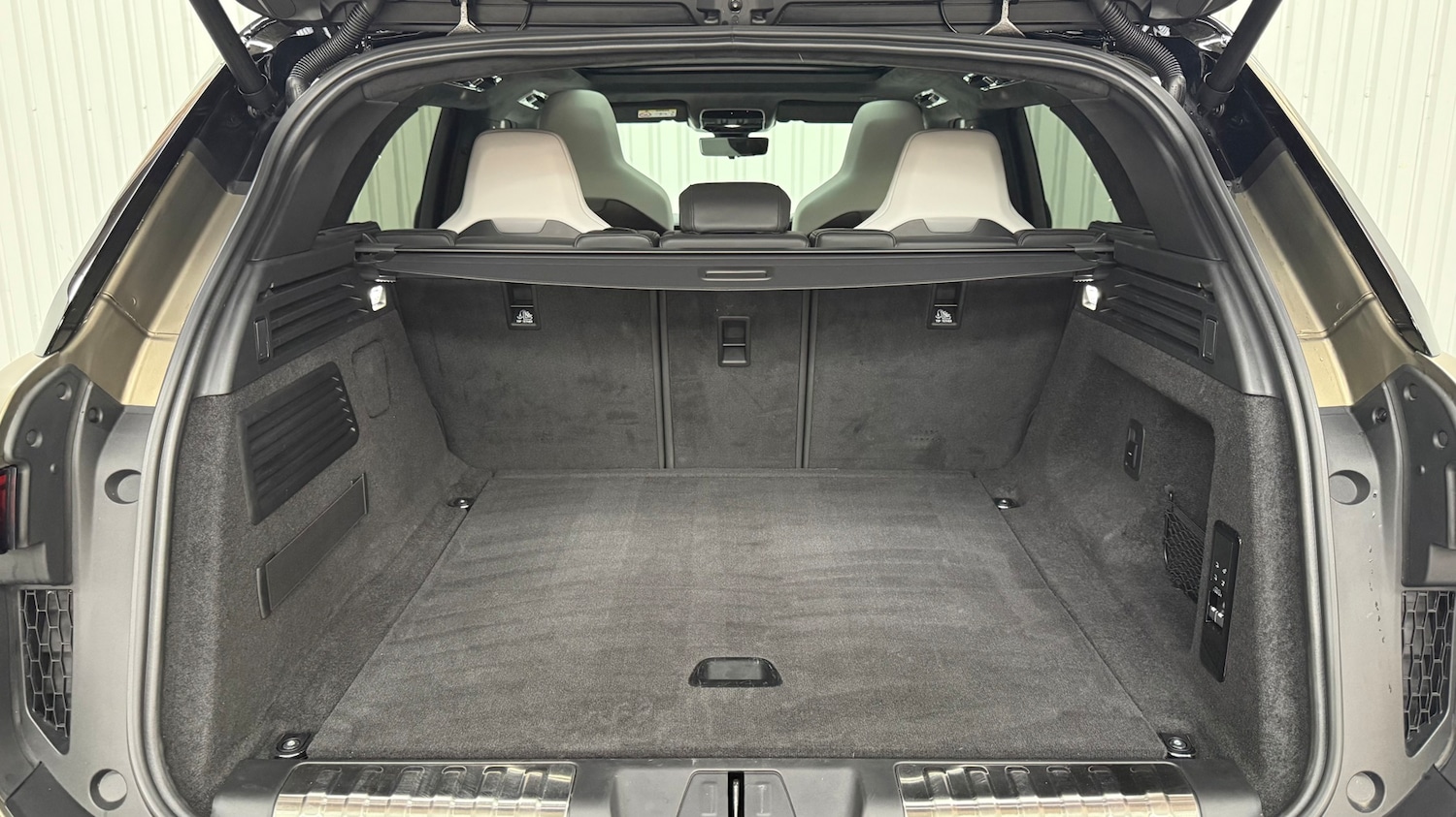 Used Land Rover Range Rover Sport 2025 for sale - 76419873: Photo 10