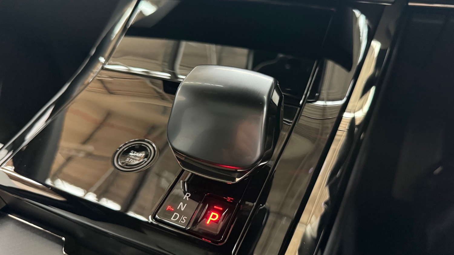 Used Land Rover Range Rover Sport 2025 for sale - 76419873: Photo 13