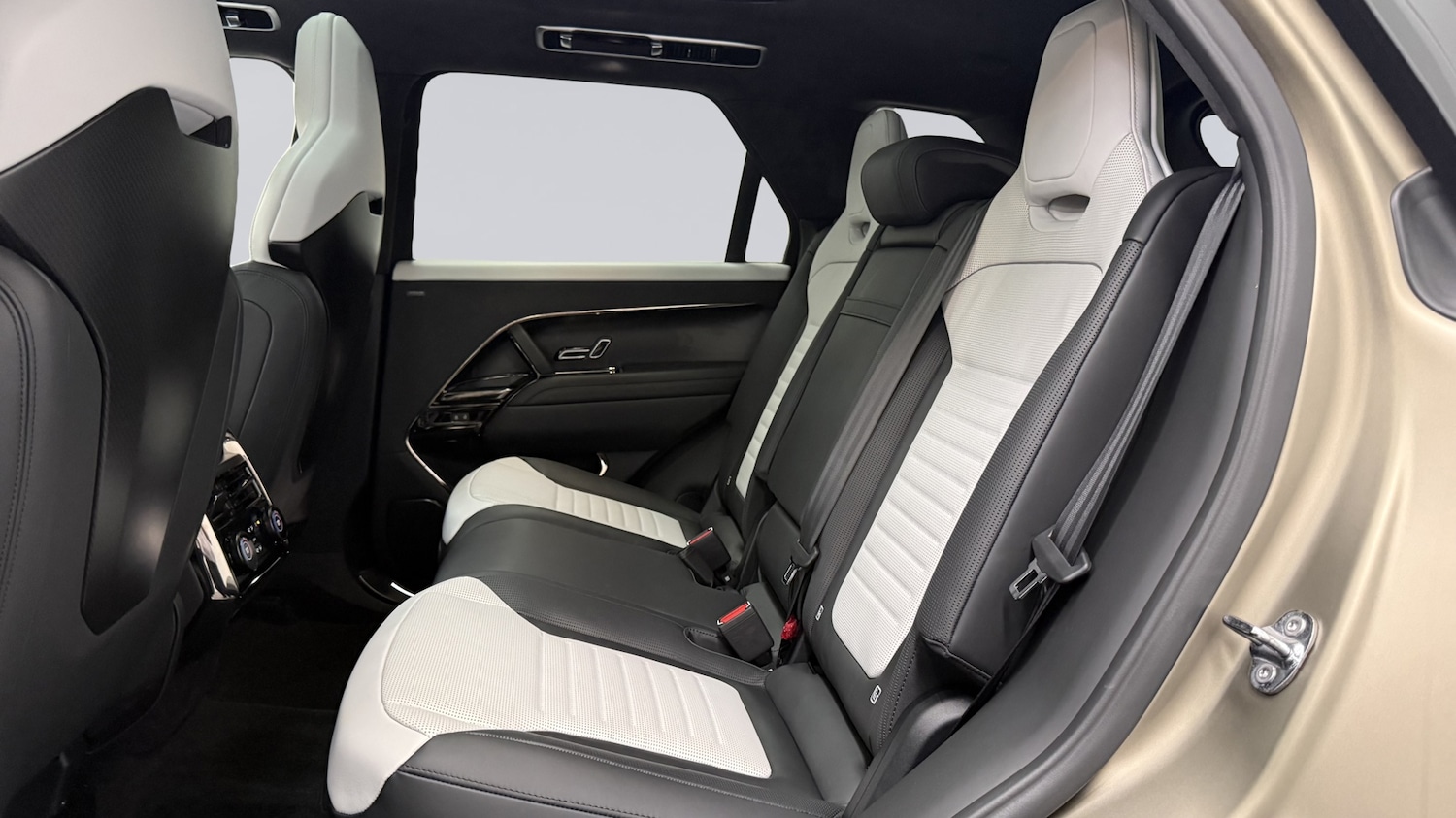 Used Land Rover Range Rover Sport 2025 for sale - 76419873: Photo 4