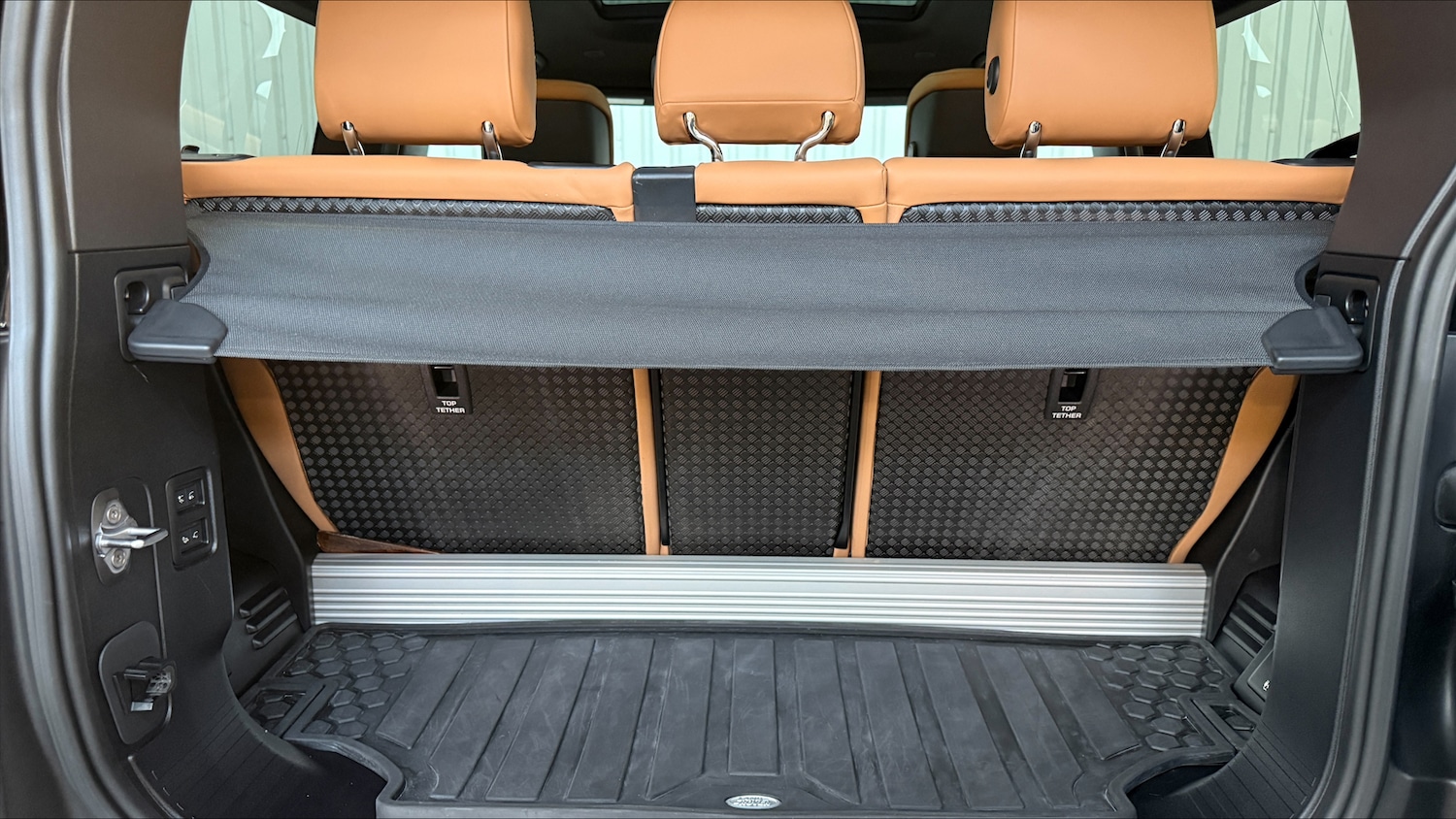 Used Land Rover Defender 2023 for sale - 78036153: Photo 10