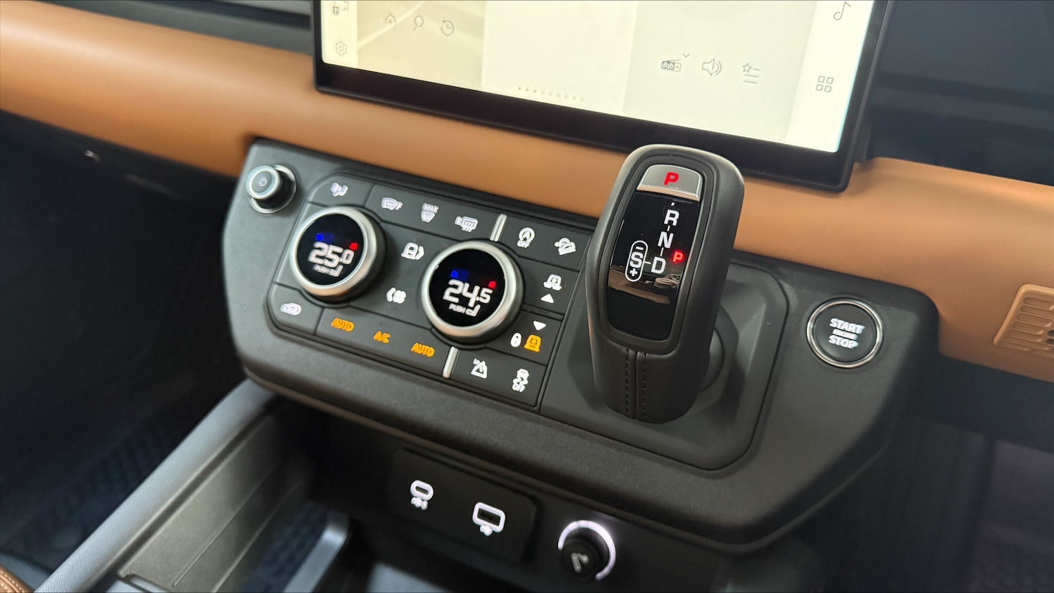 Used Land Rover Defender 2023 for sale - 78036153: Photo 13