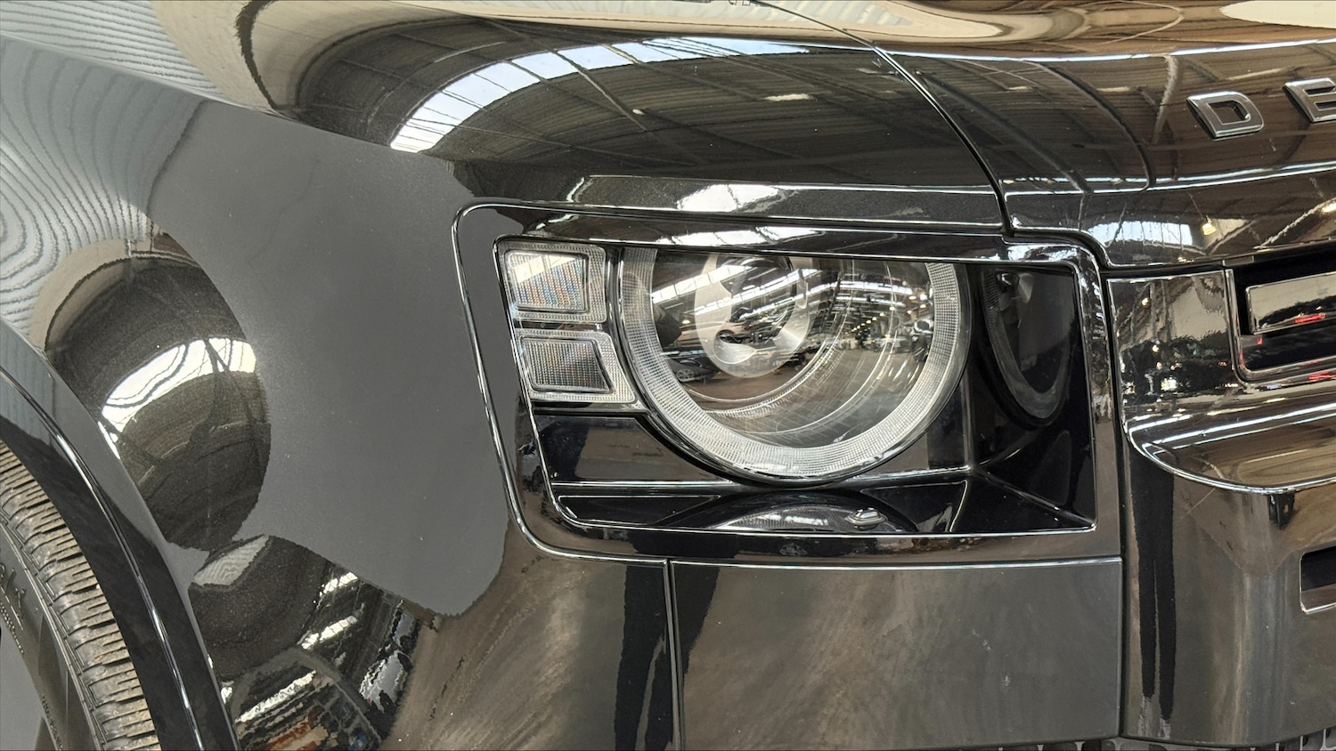 Used Land Rover Defender 2023 for sale - 78036153: Photo 17