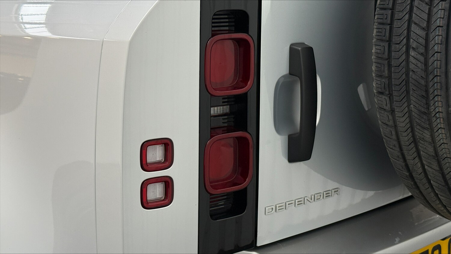 Used Land Rover Defender 90 2024 for sale - 77315874: Photo 19