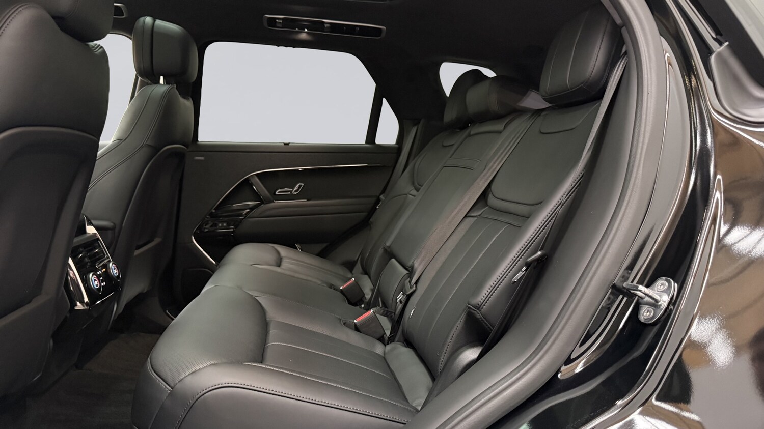 Used Land Rover Range Rover Sport 2025 for sale - 76176080: Photo 4