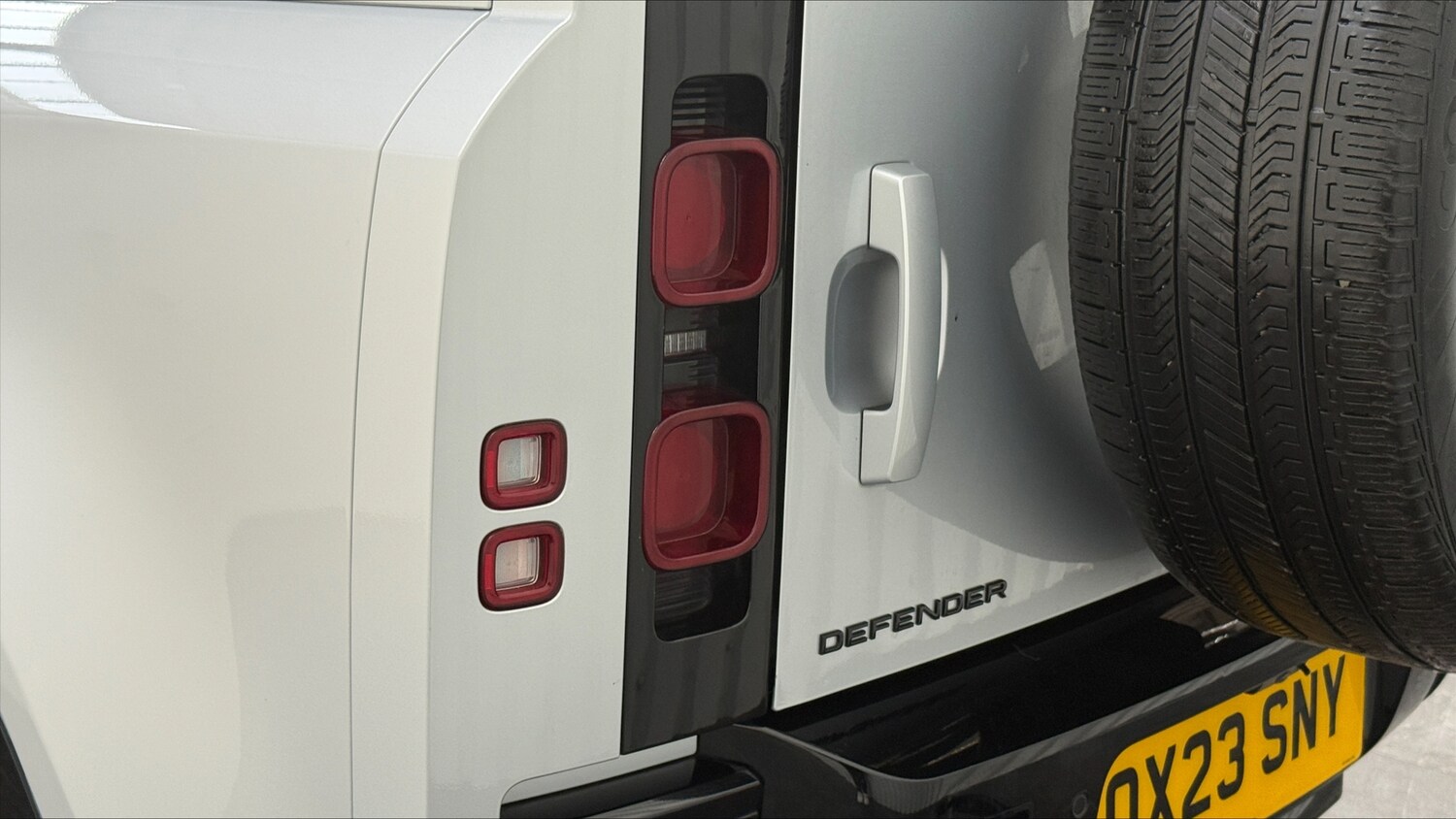 Used Land Rover Defender 2023 for sale - 77697801: Photo 19