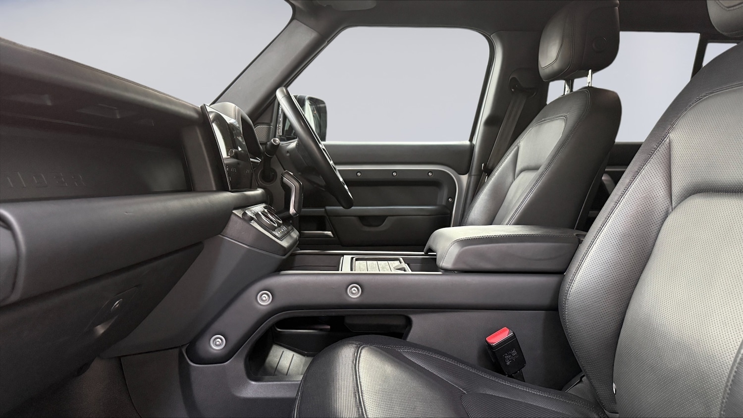 Used Land Rover Defender 2023 for sale - 77697801: Photo 3