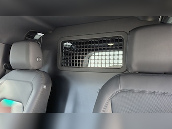 Used Land Rover Defender 90 2026 for sale - 79338682: Photo